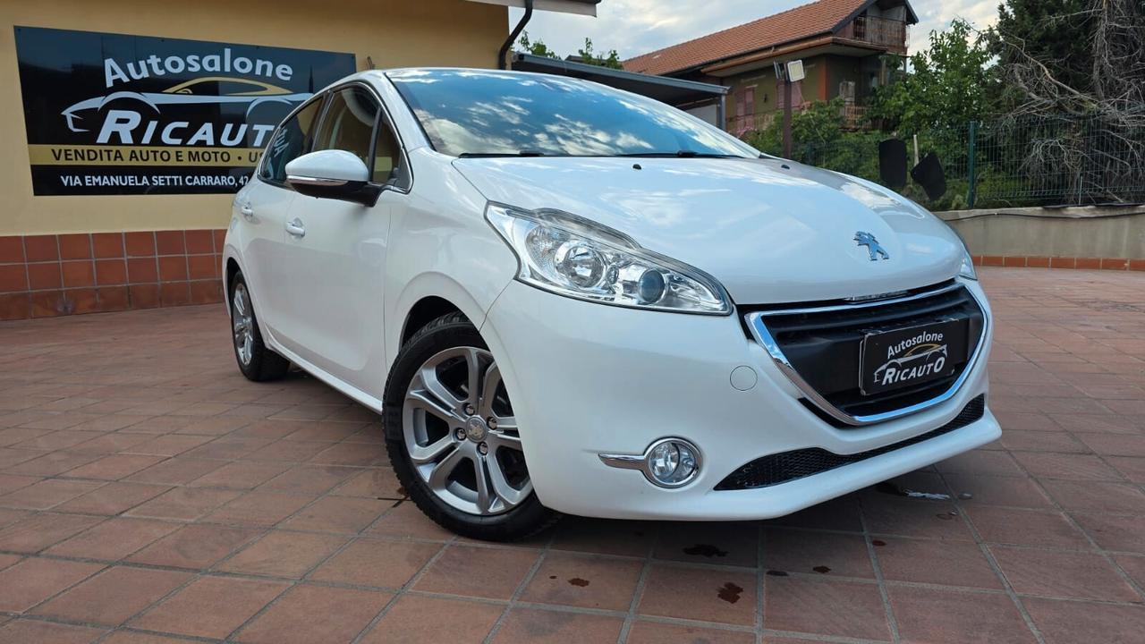 Peugeot 208 1.6 e-HDi 92 CV Stop&Start 5 porte Allure