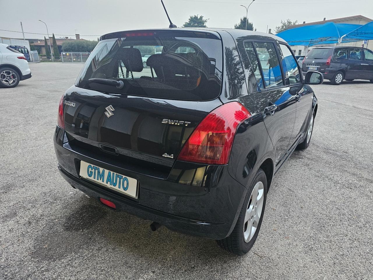 Suzuki Swift 1.3 Benzina -4x4 - 5p.