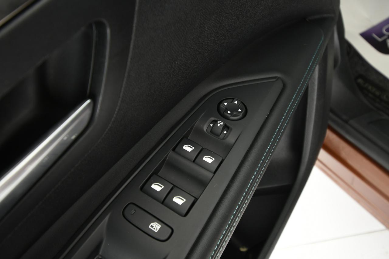 PEUGEOT 5008 1.5 bluehdi Allure s&s 130cv CAMERA+APP CONNECT