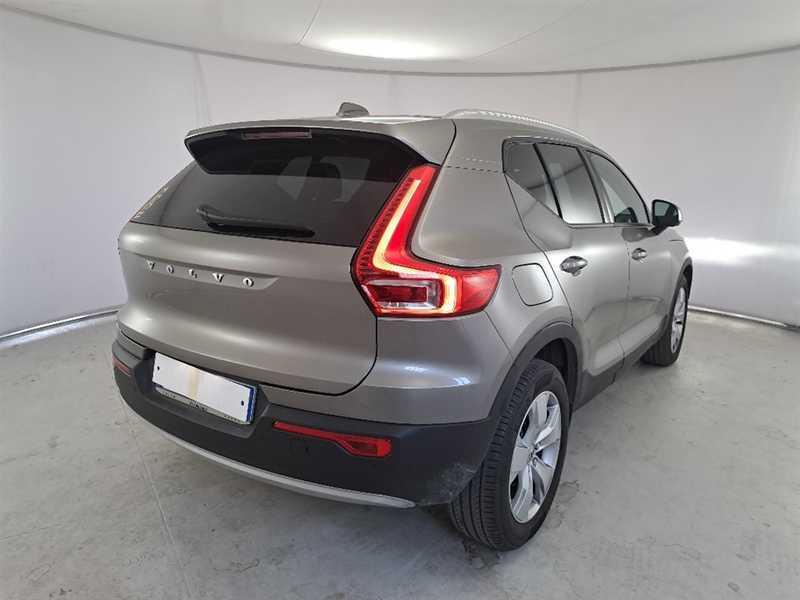 VOLVO XC40 D3 Geartronic Momentum Pro