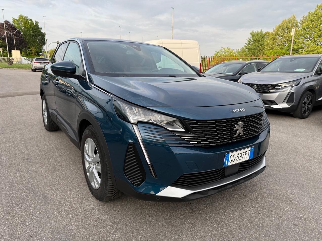 Peugeot 3008 BlueHDi 130 S&S EAT8 Active Business