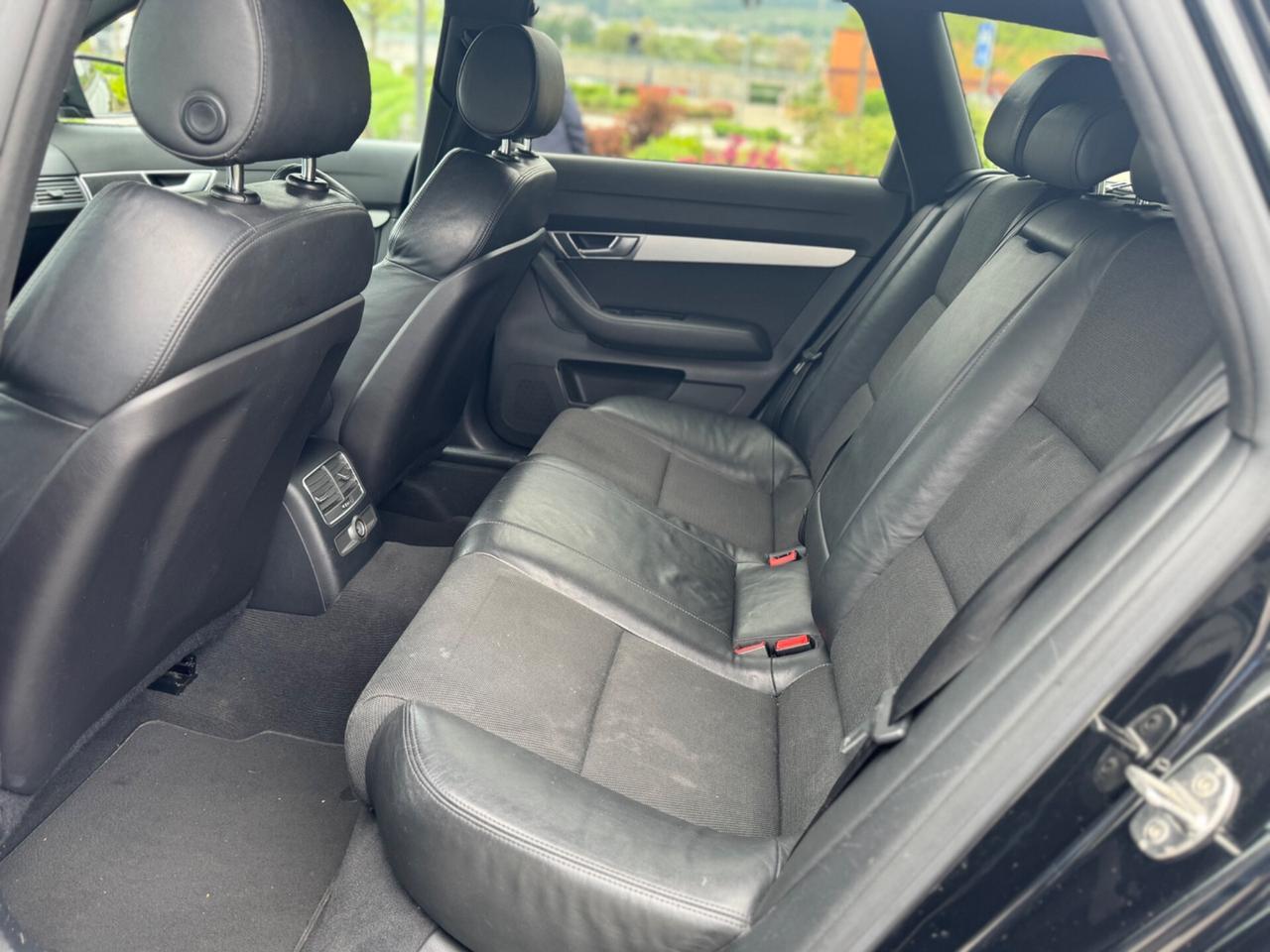 AUDI A6 3.0 TDI S-Line TOTAL BLACK GANCIO DI TRAINO
