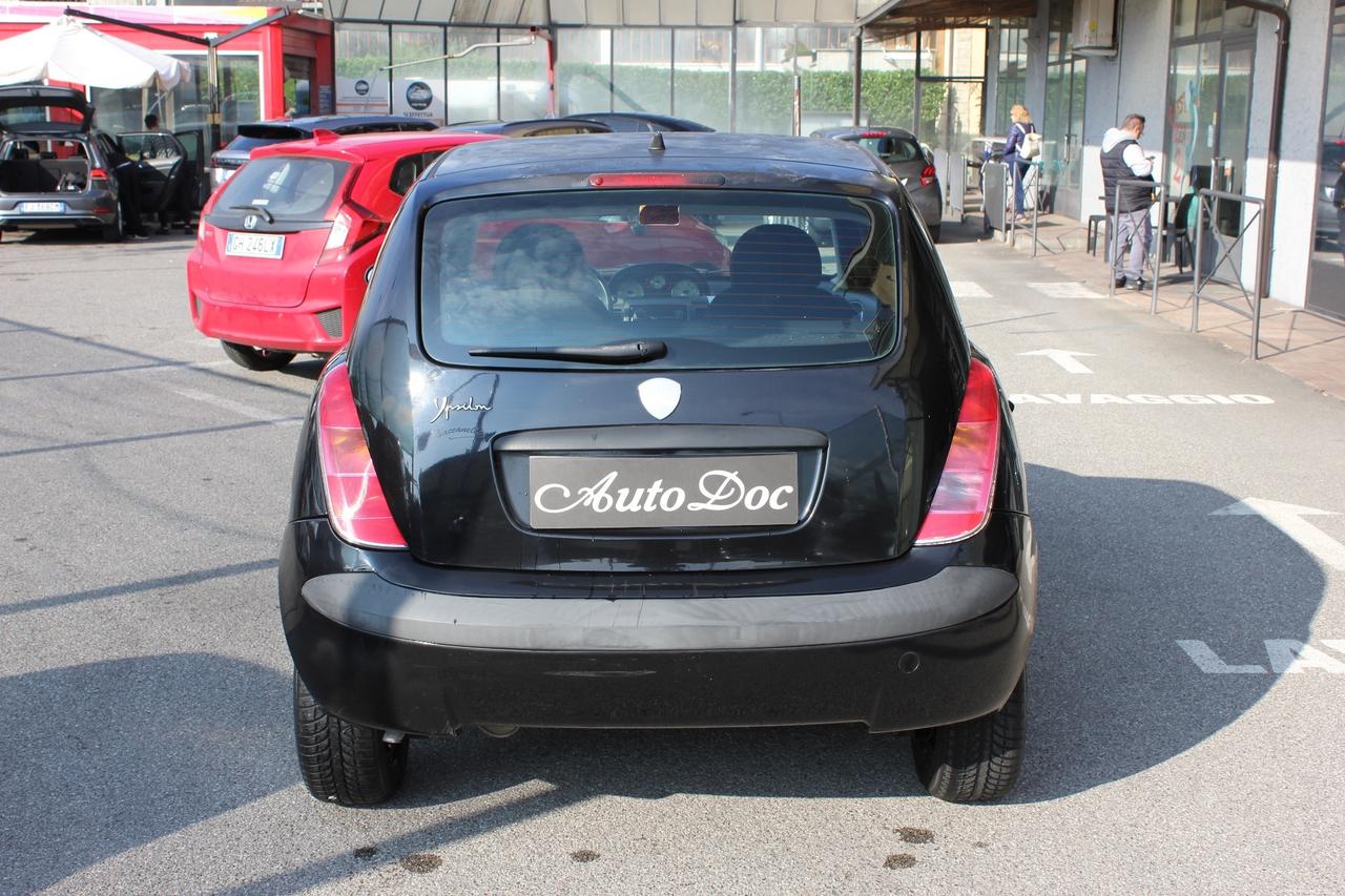 Lancia Ypsilon 1.2 IMPIANTO METANO PER COMMERCIANTI