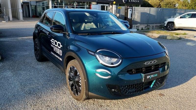 FIAT 600 Hybrid MHEV La Prima