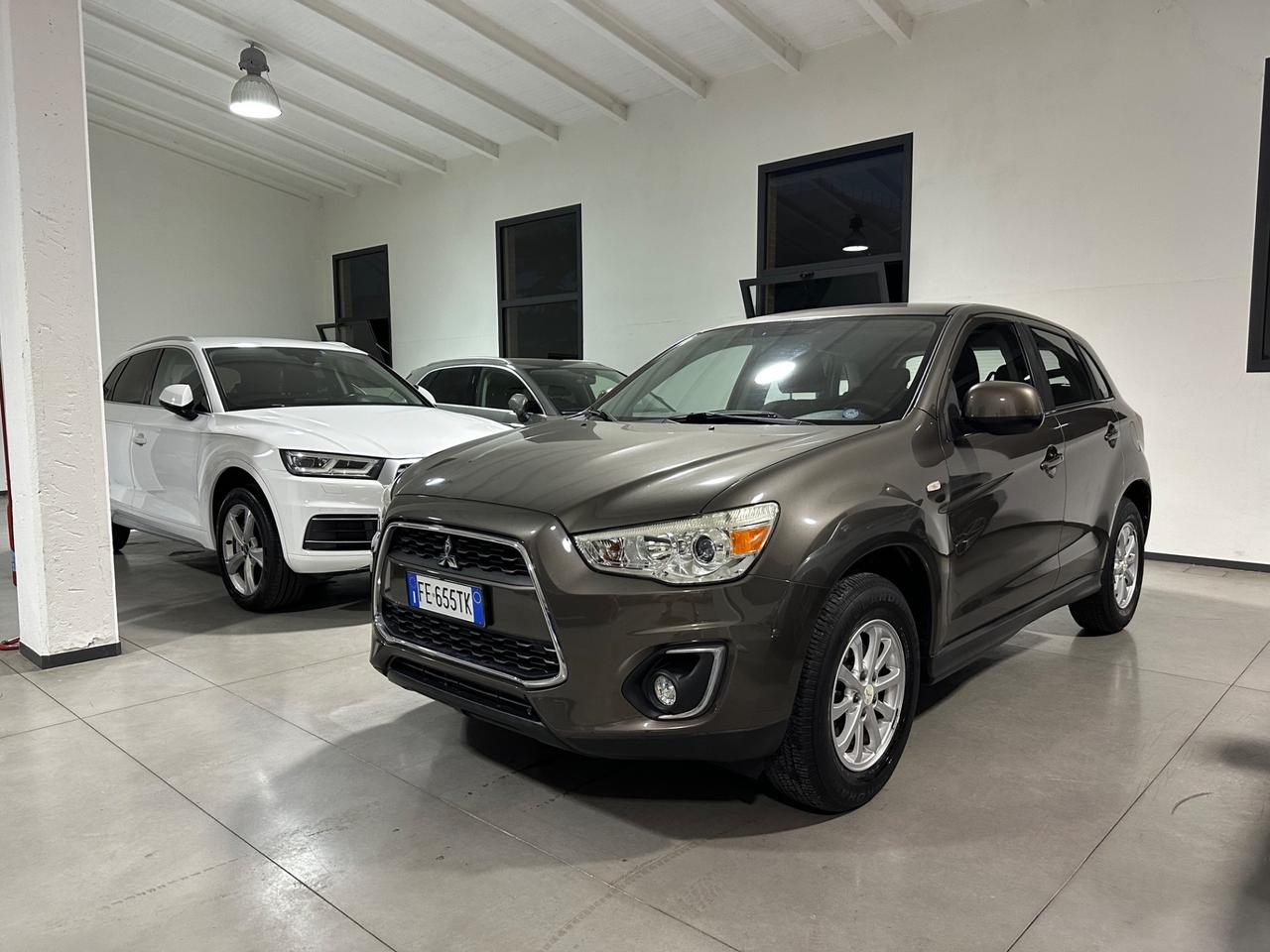 Mitsubishi ASX 1.6 DI-D 114 CV 2WD Instyle Panoramic