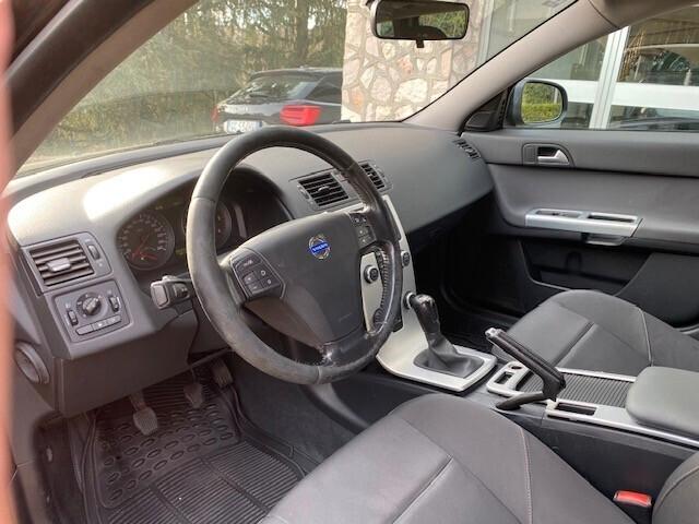 VOLVO V50 D2 1.6 115CV POLAR