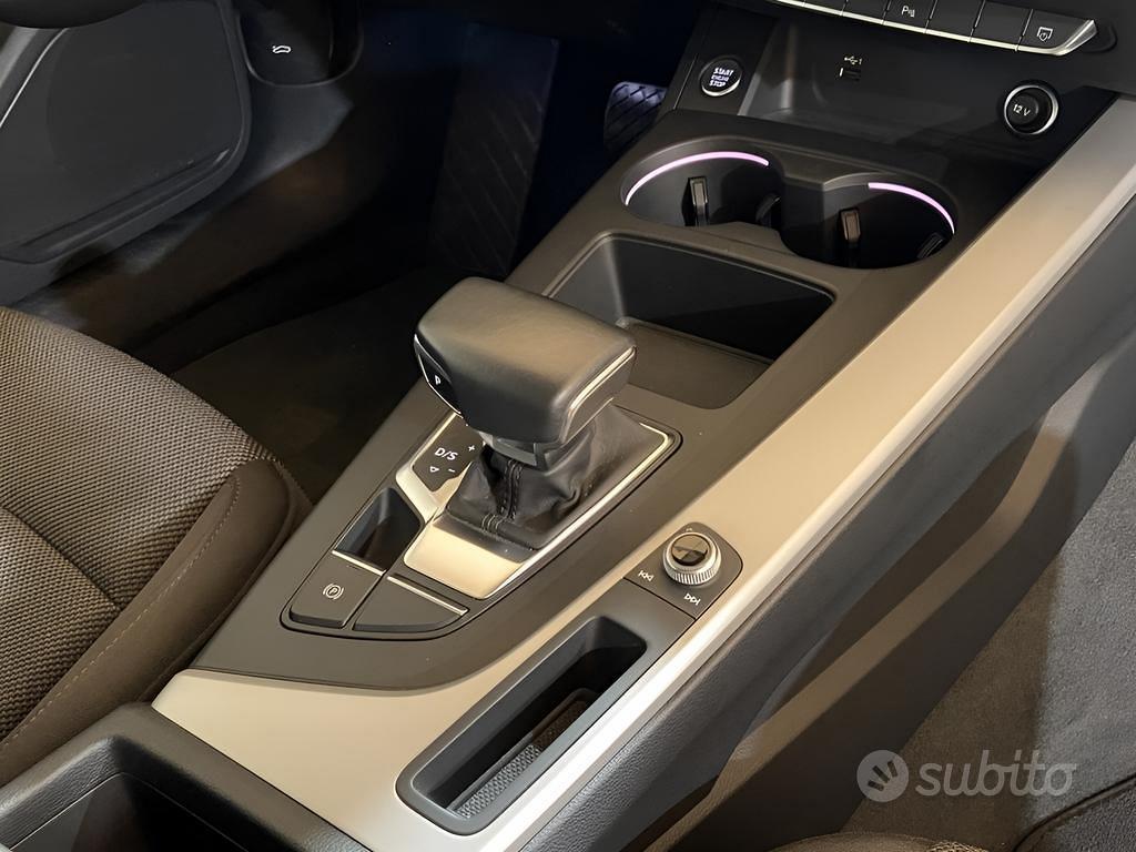 Audi A4 Avant 35 2.0 tfsi mhev Business Advanced 1