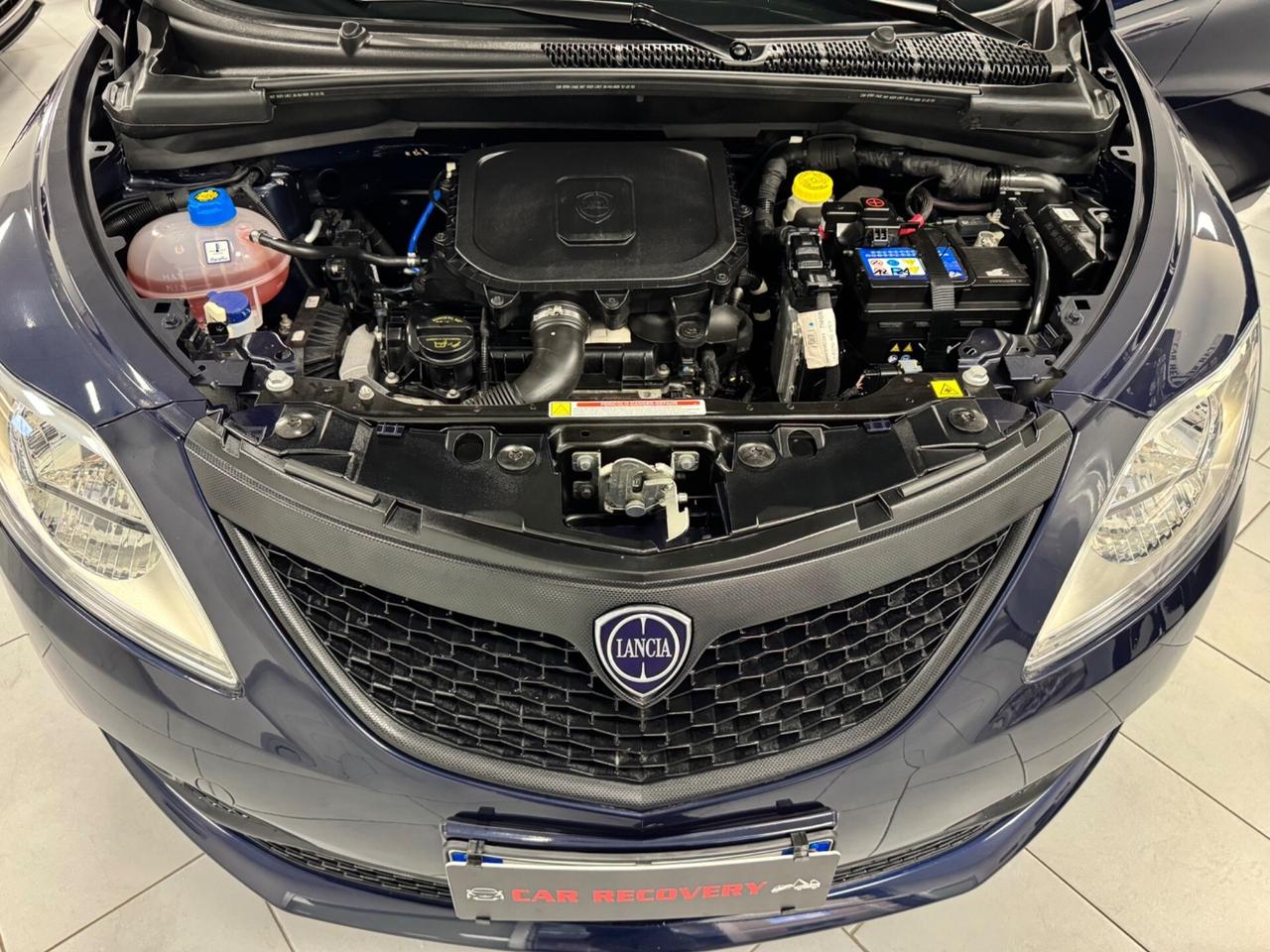 Lancia Ypsilon 1.0 FireFly 5 porte S&S Hybrid Ecoc