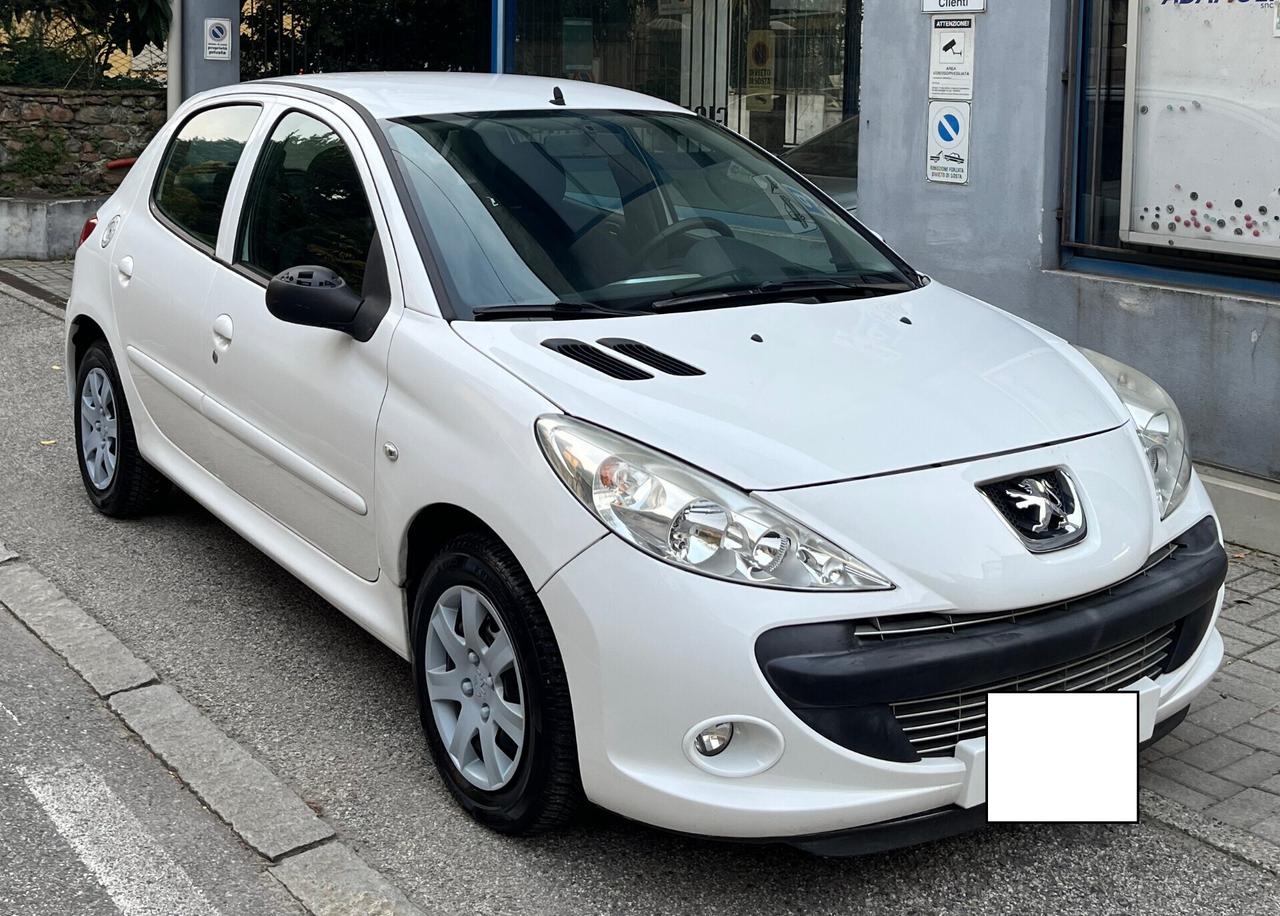 PEUGEOT 206 PLUS 1.1 BENZINA 5 PORTE TRENDY - ANCHE PER NEOPATENTATI - 2010