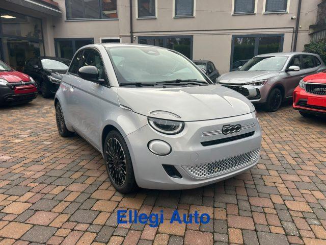 FIAT 500 Berlina Hybrid Icon KM0 + PACK STYLE