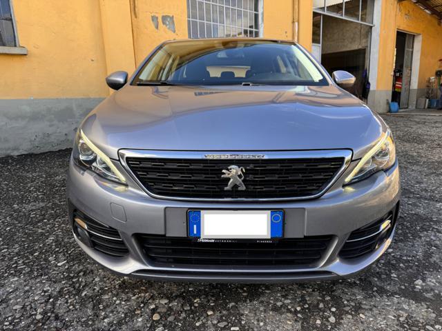 PEUGEOT 308 SOLO ? 8.300,00 1.5 SW Business NAVI PDC TELEFONO