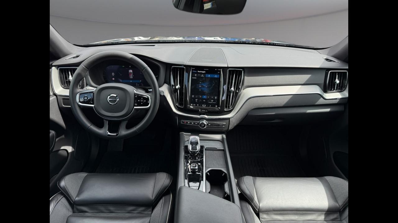 VOLVO N.XC60 Ultra Black Edition T6 AWD AUT