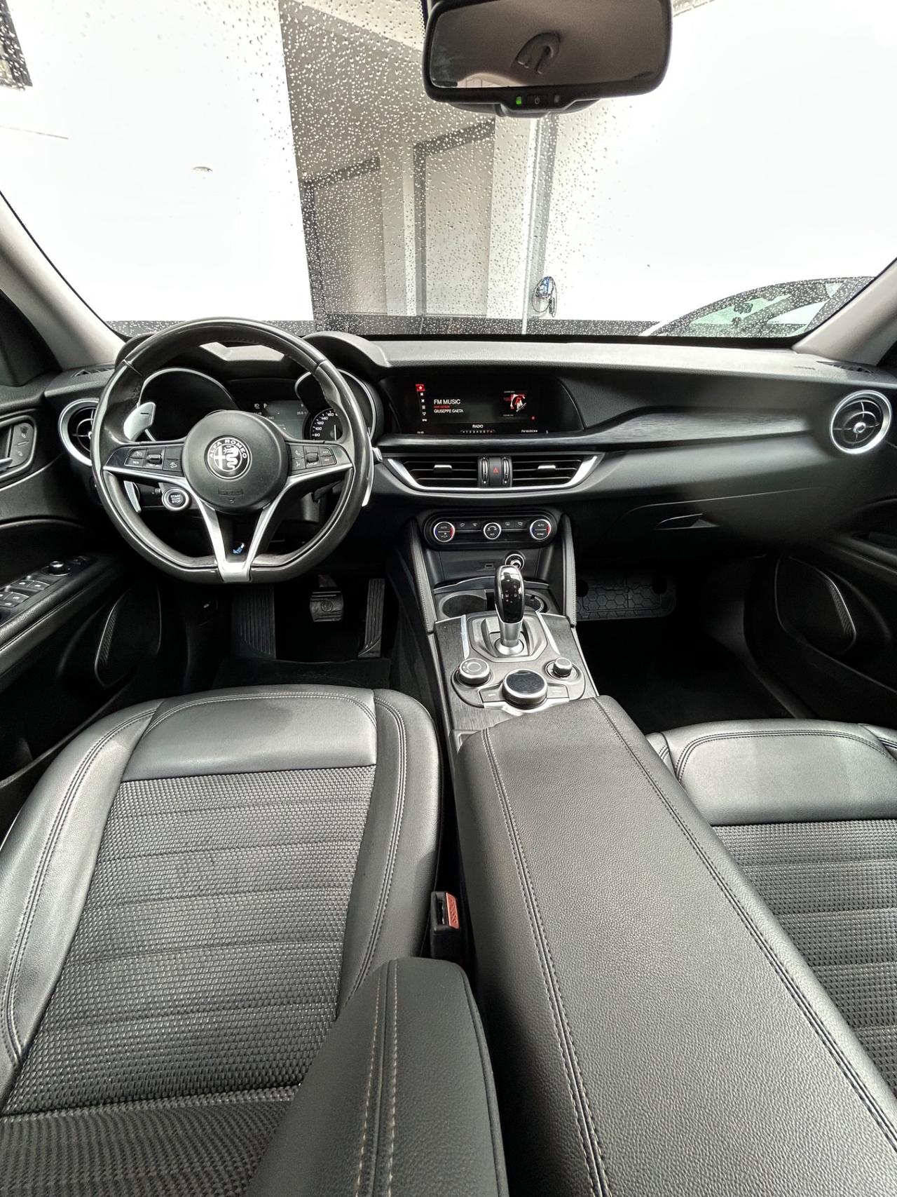 Alfa Romeo Stelvio 2.2 Turbodiesel 180 CV AT8 RWD Executive