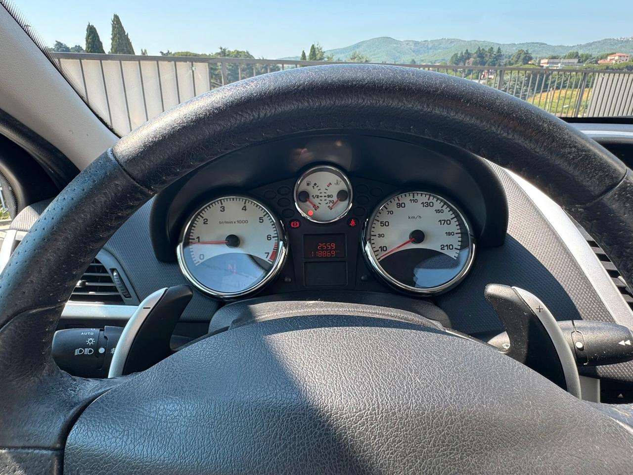 Peugeot 207 1.4 88CV 5p. 2 Tronic XS cambio automatico