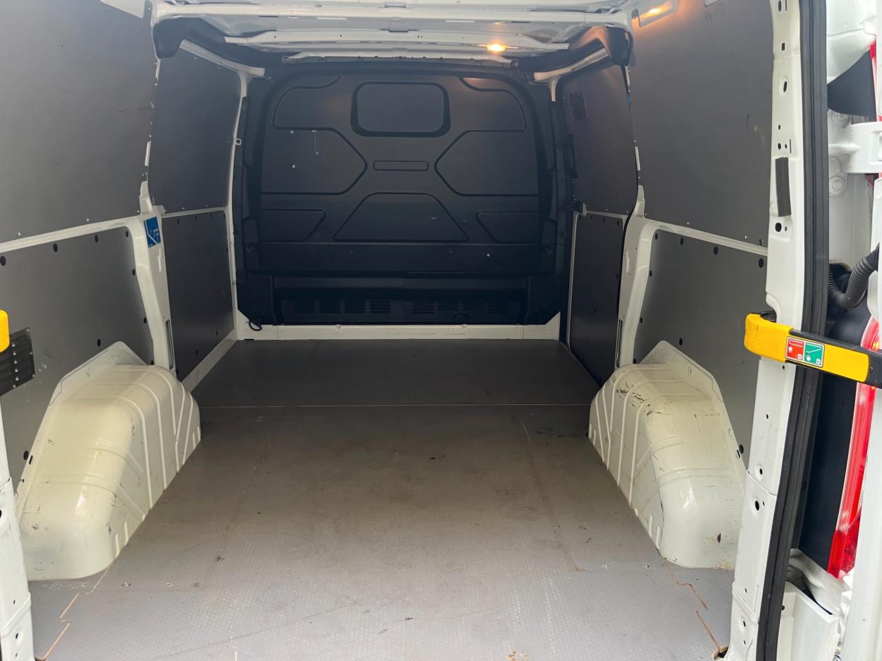 Ford TANSIT CUSTOM 2.0 TDCI **08/2021**KM 135428**