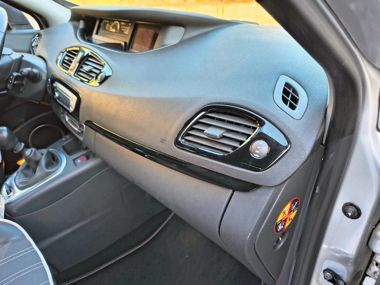 RENAULT SCENIC XMOD SOLO 130.000 KM 1.5 DIESEL 2013