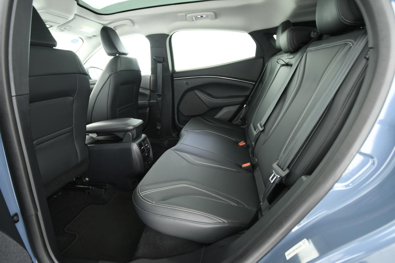 FORD Mustang Mach-e standard range rwd 269cv auto