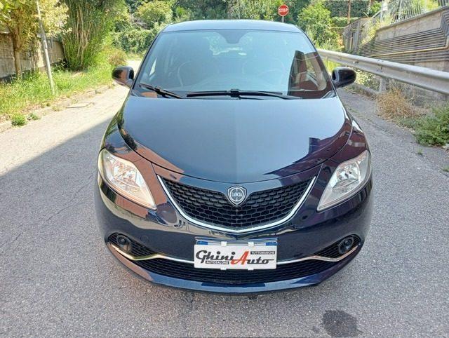 LANCIA Ypsilon 1.2 69 CV 5 porte Gold *ok neopatentati*