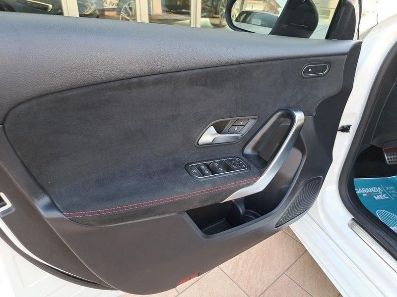 Mercedes-Benz Classe A A 180 d Automatic 4p. Premium