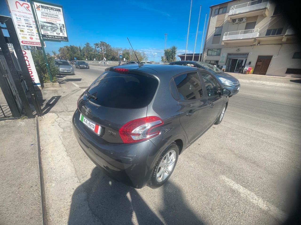Peugeot 208 1.2 VTi 82 CV 5 porte Allure