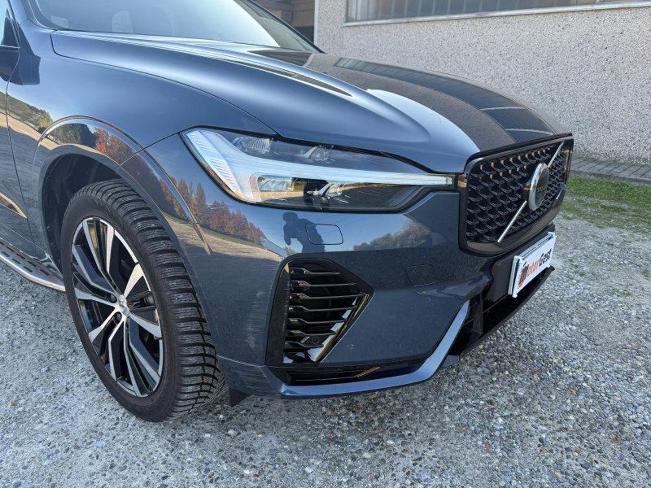 Volvo XC60 T6 Recharge Plug-in Hybrid AWD automatico Ultimate