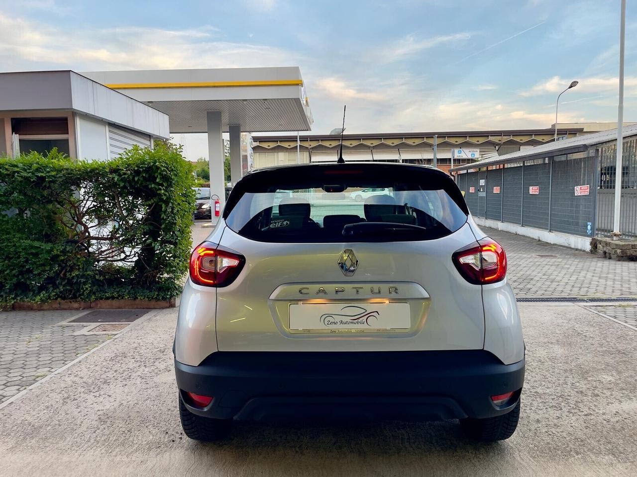 Renault Captur EXPERIENCE
