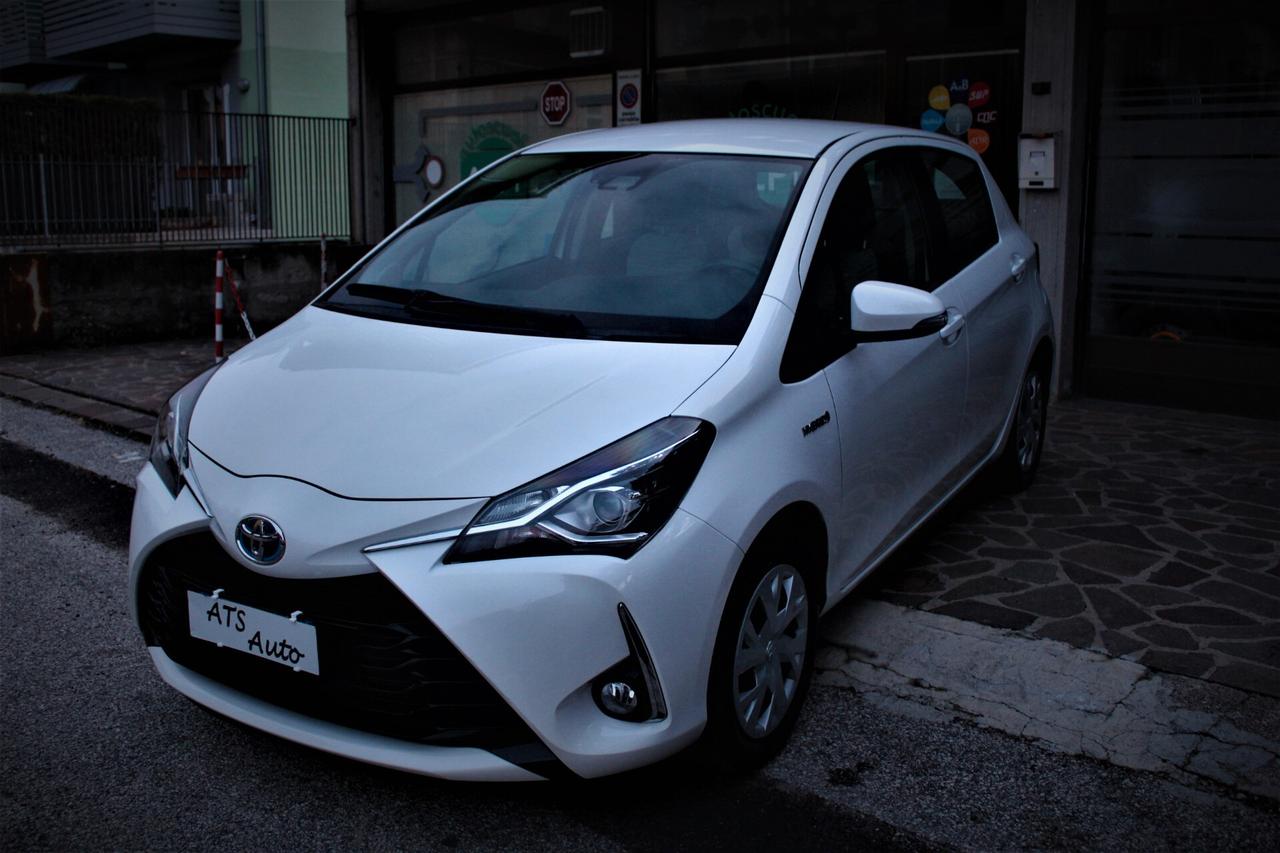 Toyota Yaris 1.5 Hybrid 5 porte Business