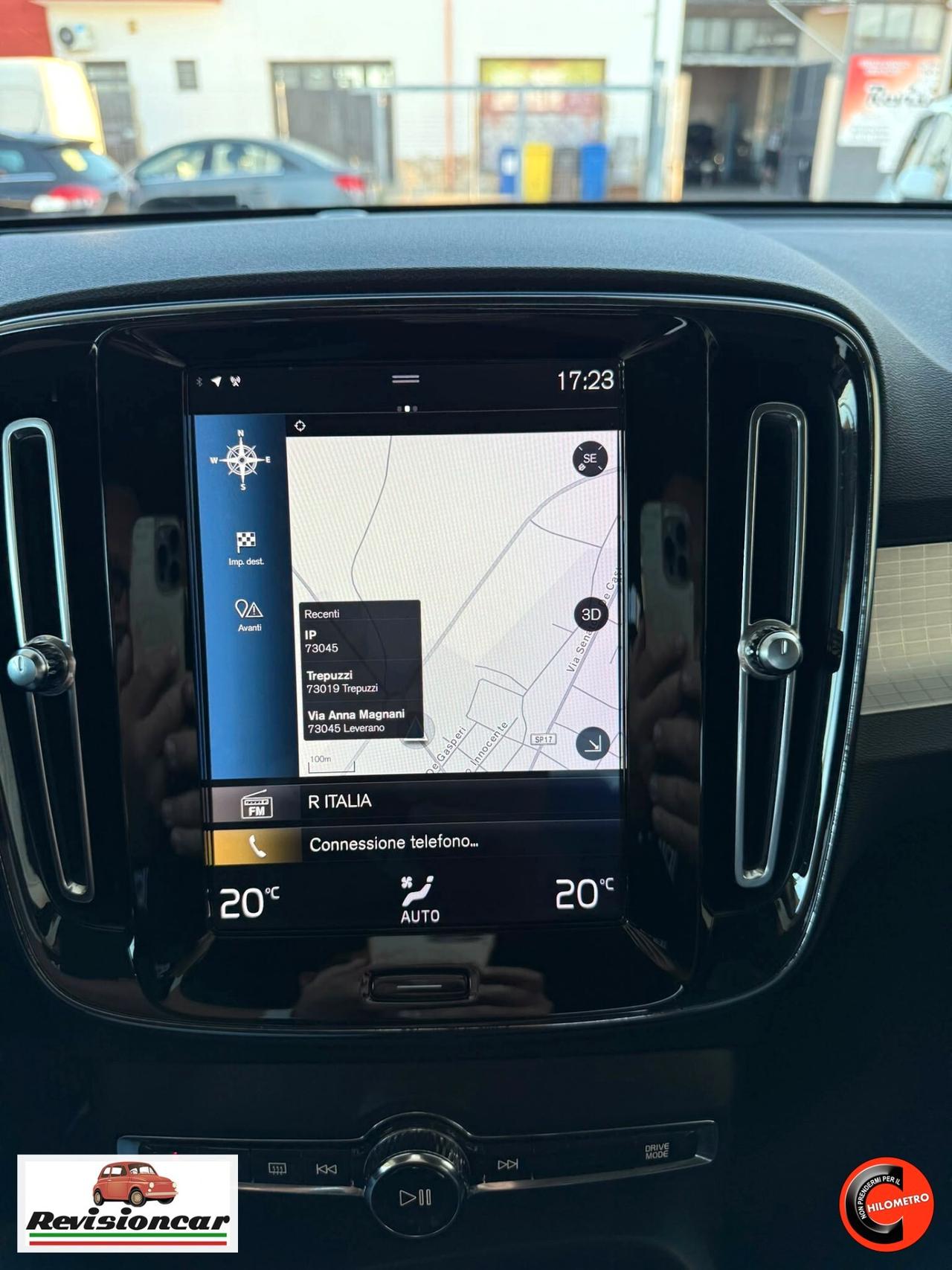 Volvo XC40 D4 AWD Geartronic Momentum