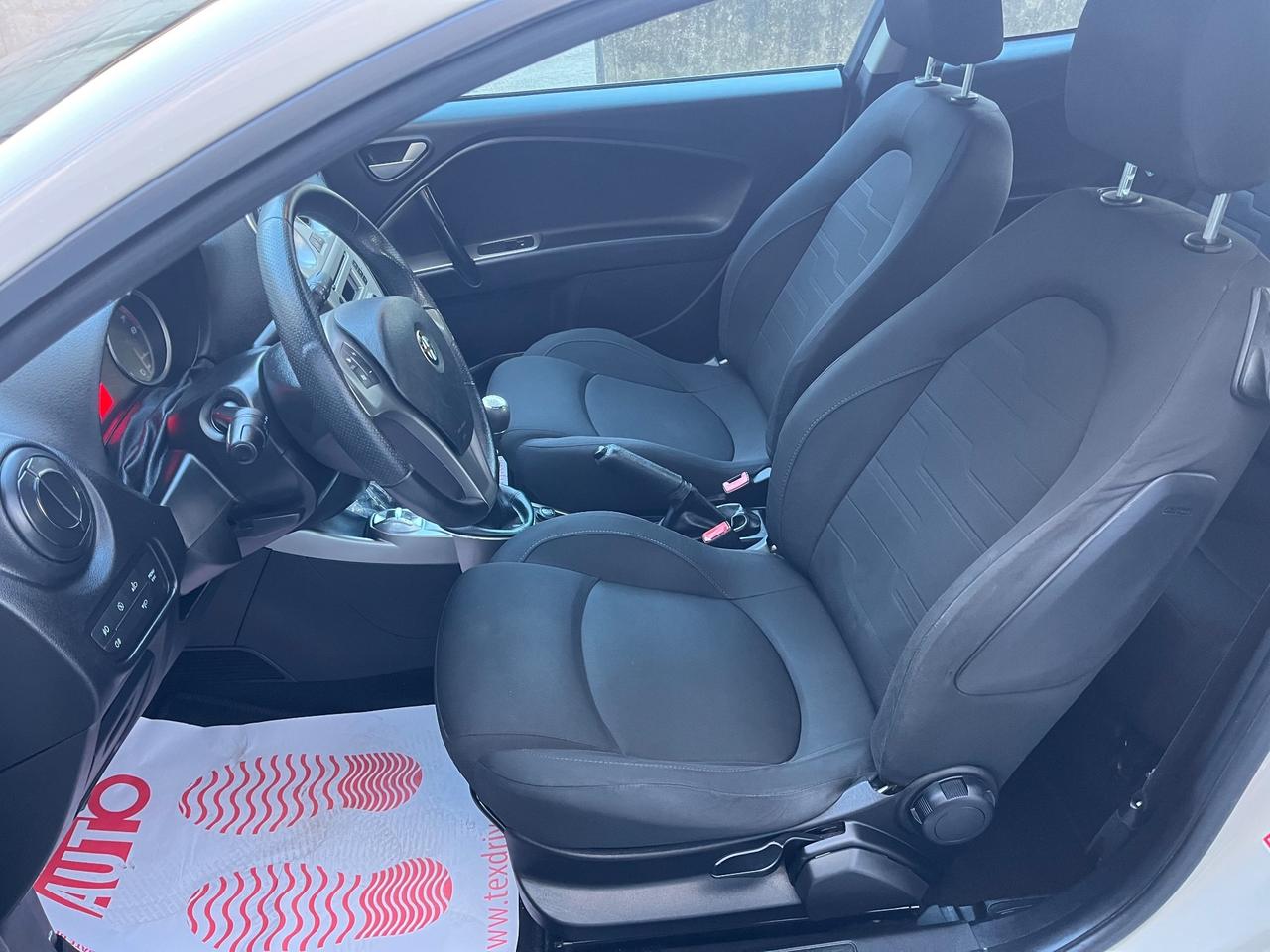 Alfa Romeo MiTo 1.4 105 CV M.air S&S Distinctive