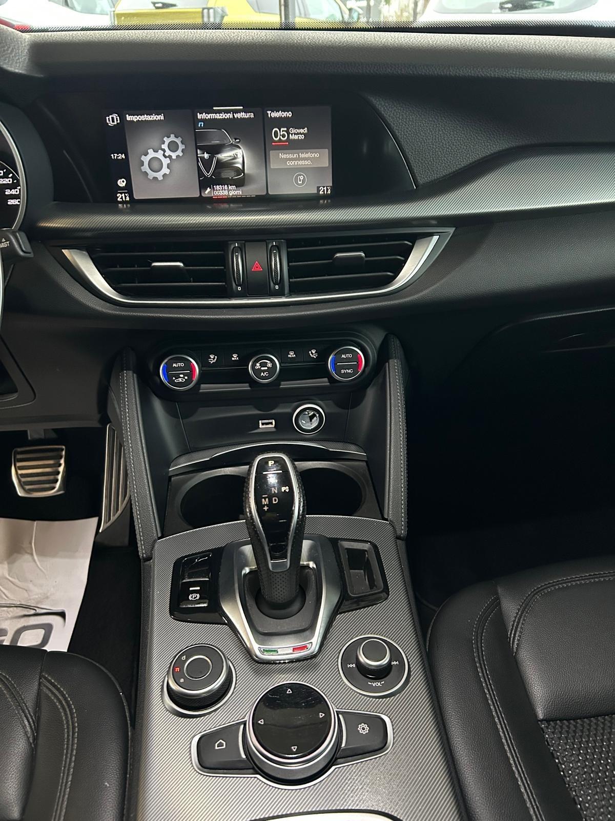 Alfa Romeo Stelvio 2.2 Turbodiesel 190 CV AT8 RWD Business