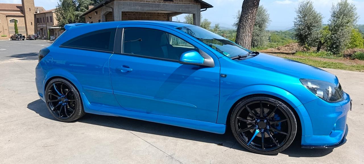 Opel Astra300cv turboOPC