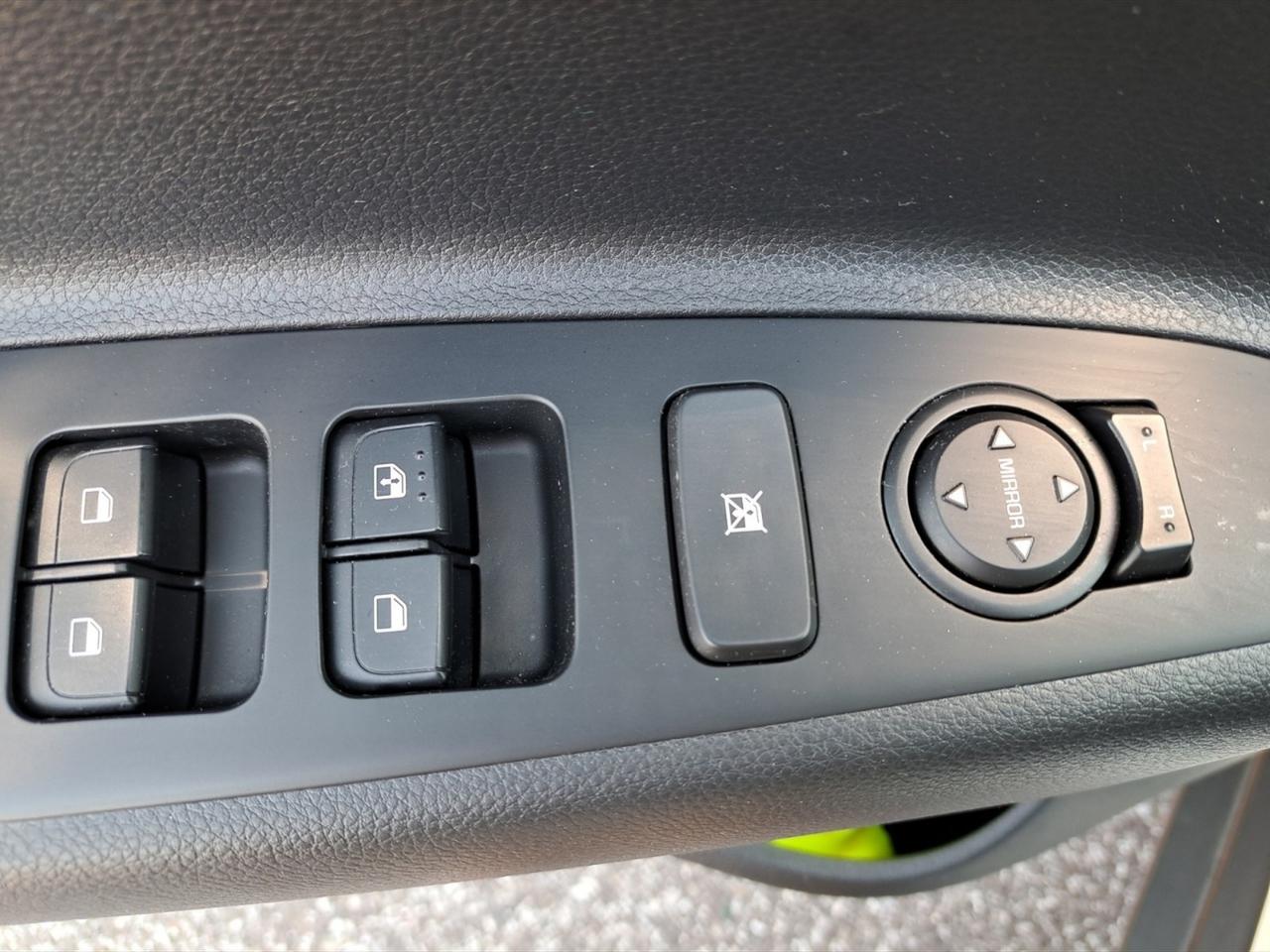 Kia Stonic 1.0 t-gdi mhev urban 100cv mt