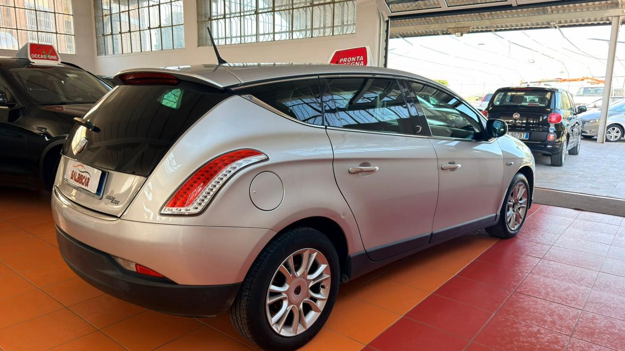Lancia Delta 1.6 MJT DPF Argento