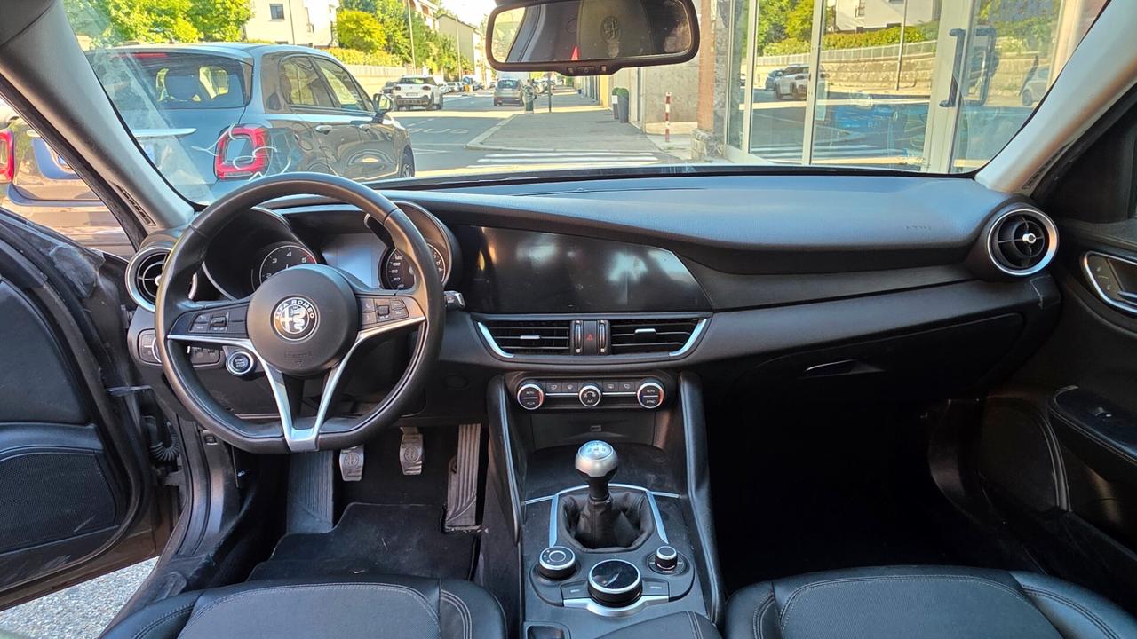 Alfa Romeo Giulia 2.2 Turbodiesel 180 CV Super