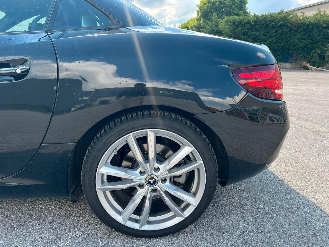 Mercedes-benz SLC 300 AMG line