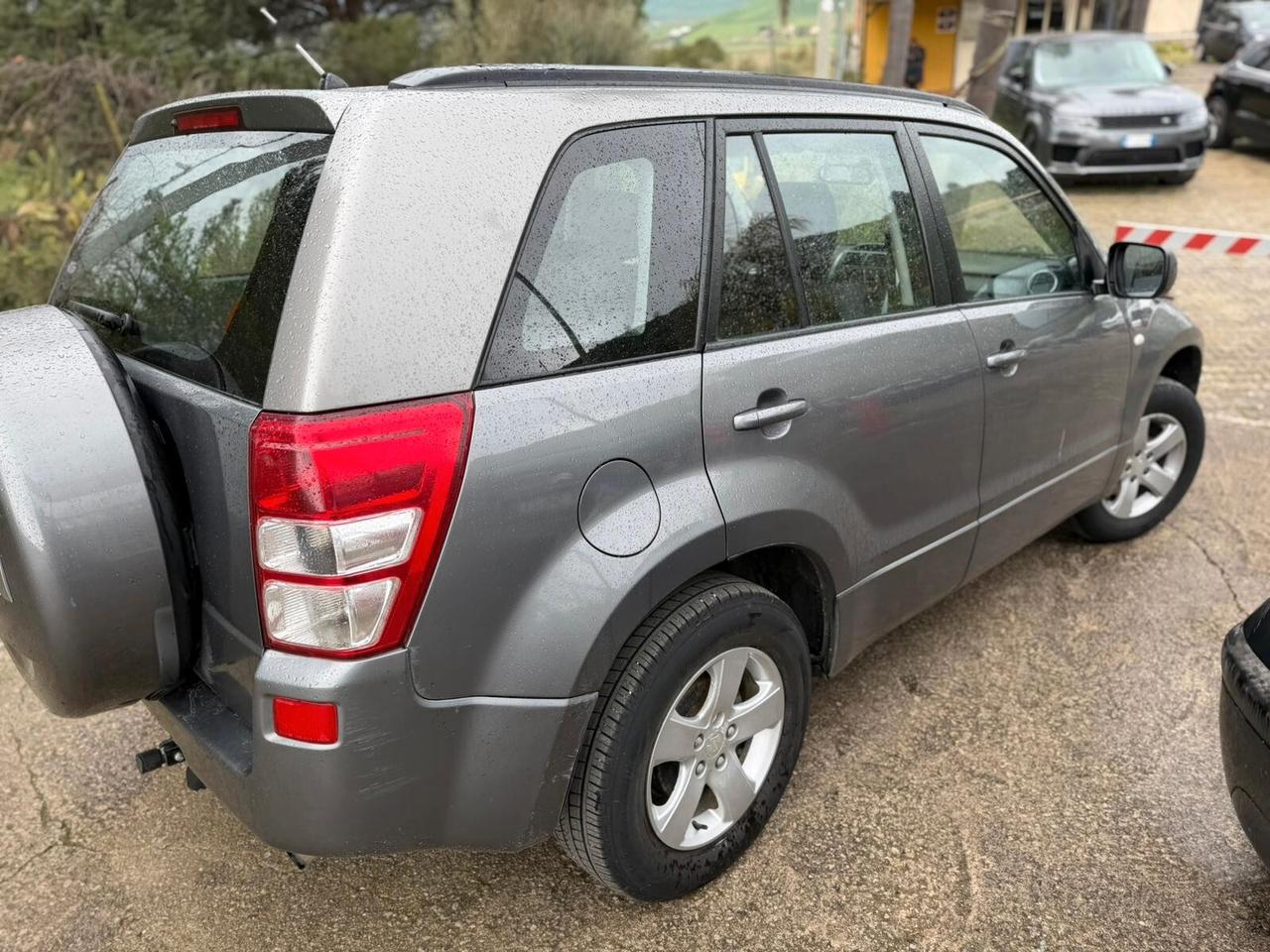 Suzuki Grand Vitara 1.9 DDiS 5 porte