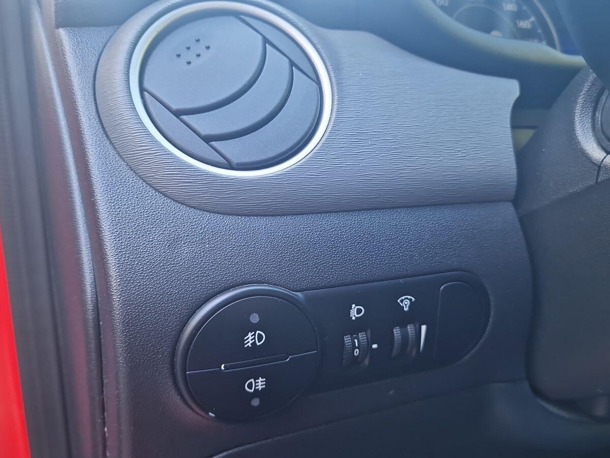 HYUNDAI I10 1.1 LIKE 5 P.