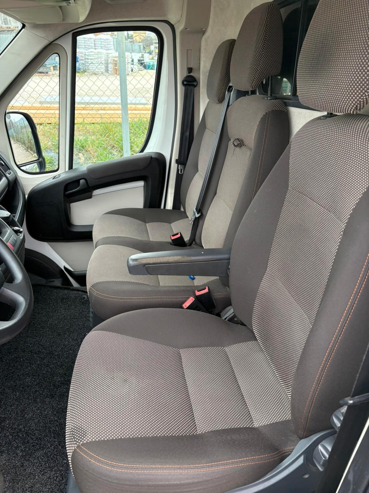 Peugeot Boxer 330 2.0 BlueHDi/110CV FAP PC-TN Combi Comfort