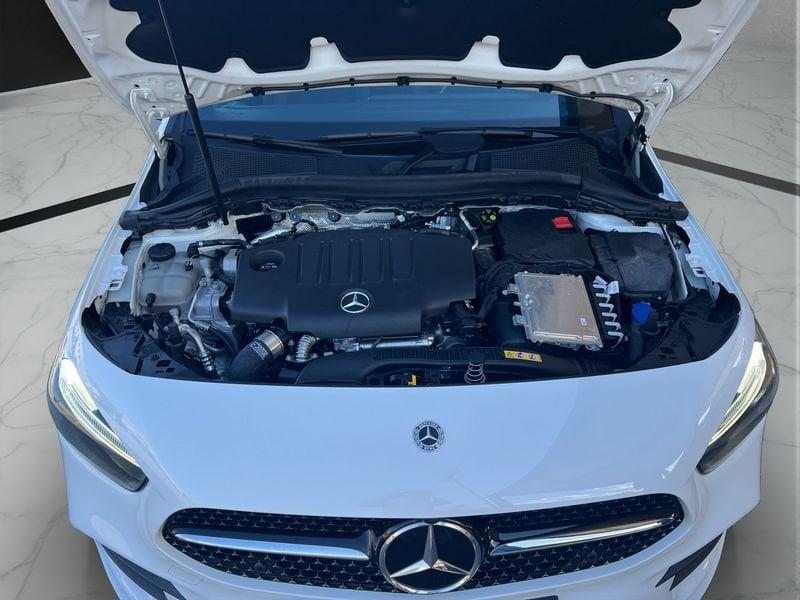 Mercedes-Benz Classe B B 180 AMG Line Premium auto