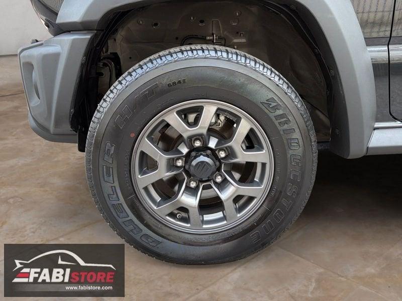 Suzuki Jimny 1.5 AllGrip 102 Cv Top 4WD 4 Posti - Navi, LED, Cruise ecc