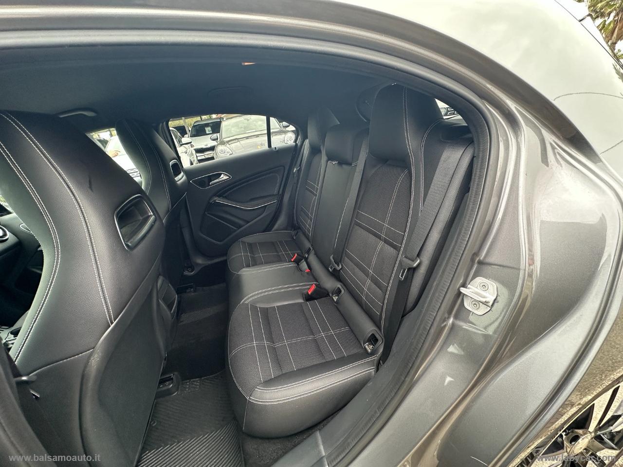 MERCEDES-BENZ A 180 CDI Premium