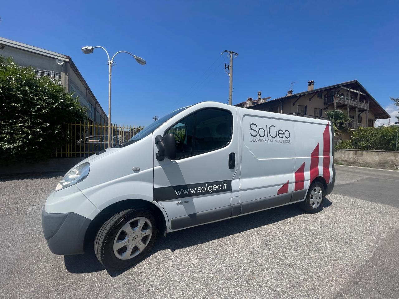 Renault Trafic 2.0 diesel, anno 2014, 220.000 km! Unico proprietario