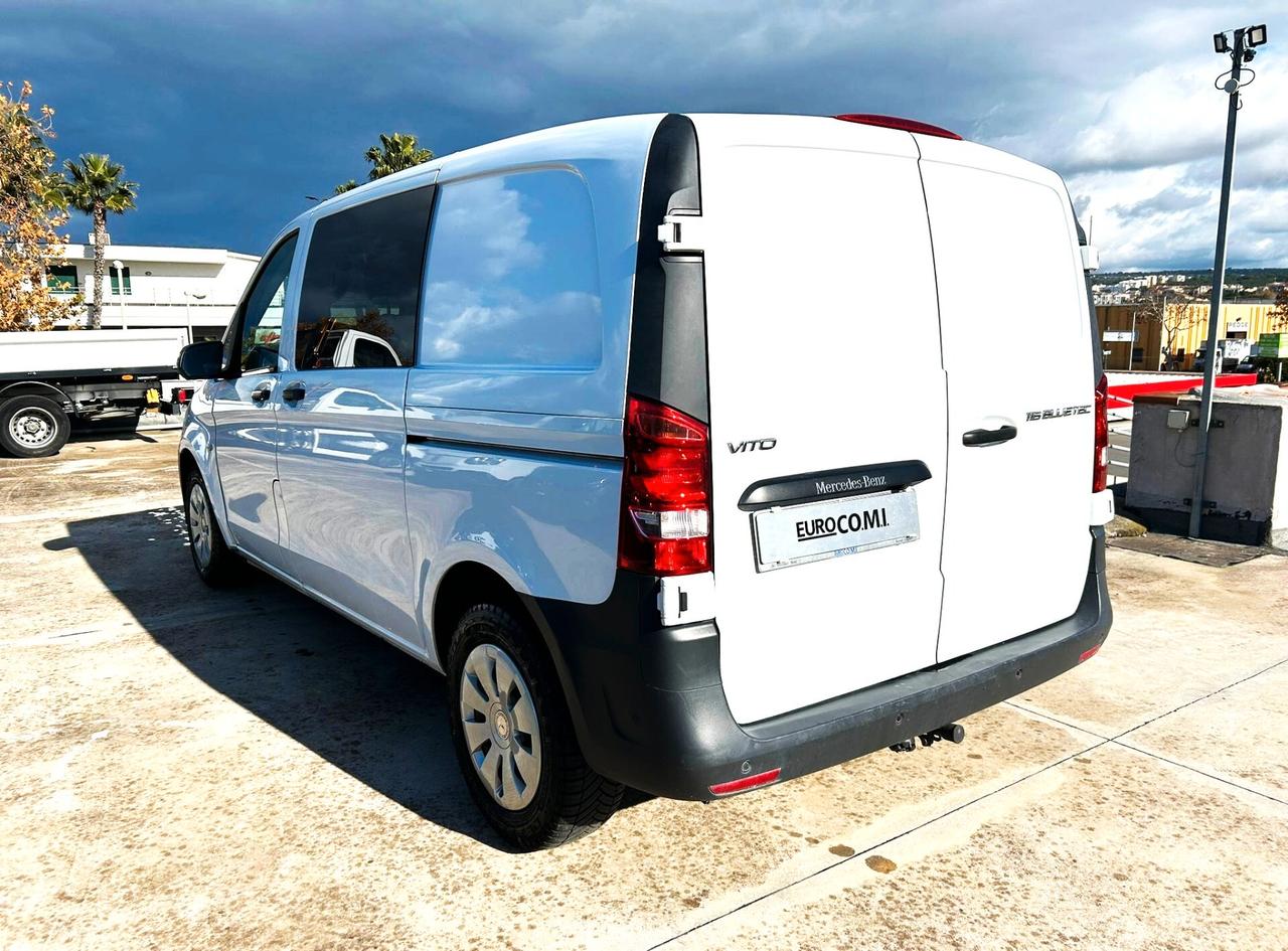 Mercedes Benz Vito Mixto Autocarro 6 posti