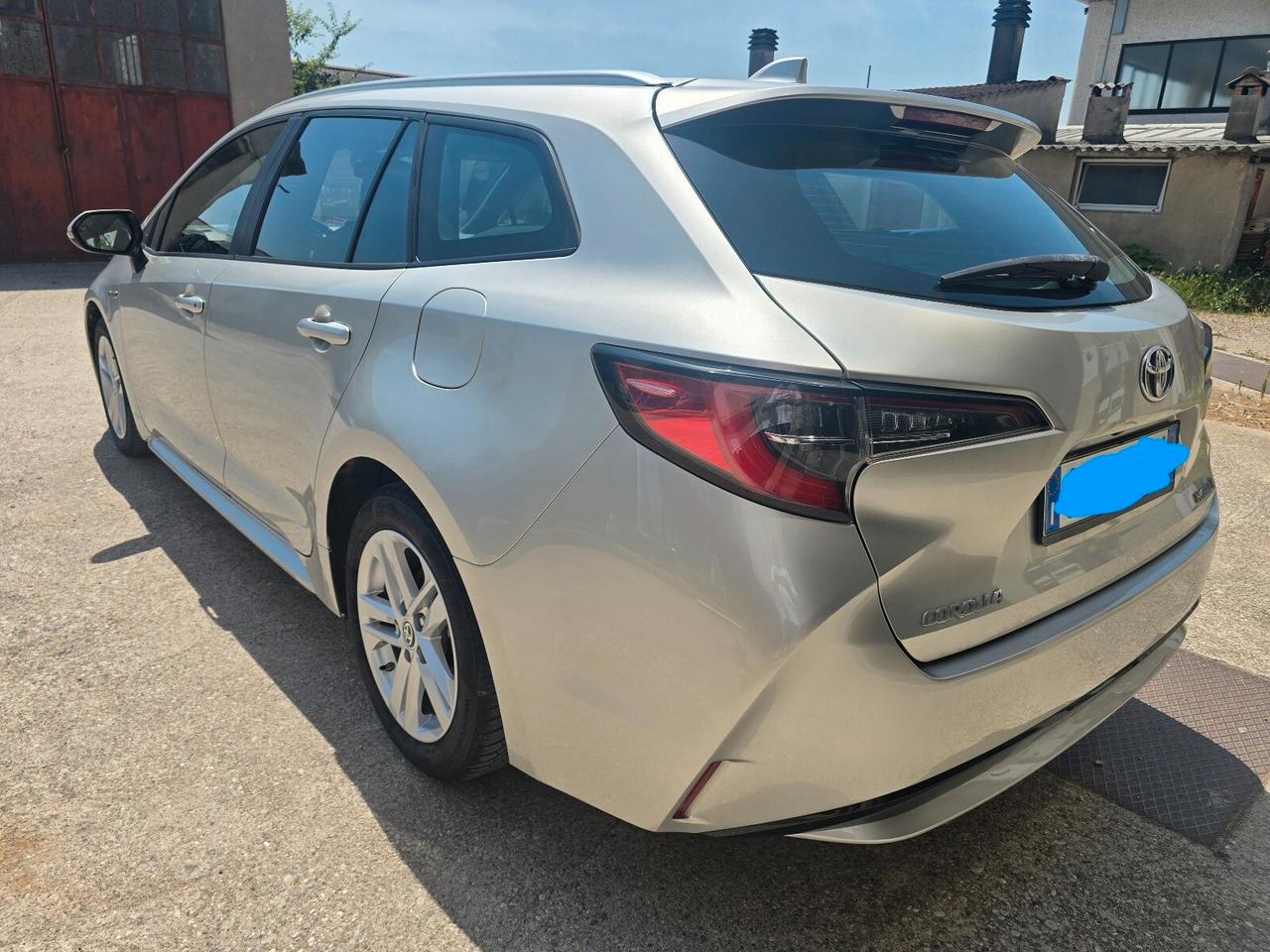 Toyota Corolla Touring Sports 1.8 Hybrid Business