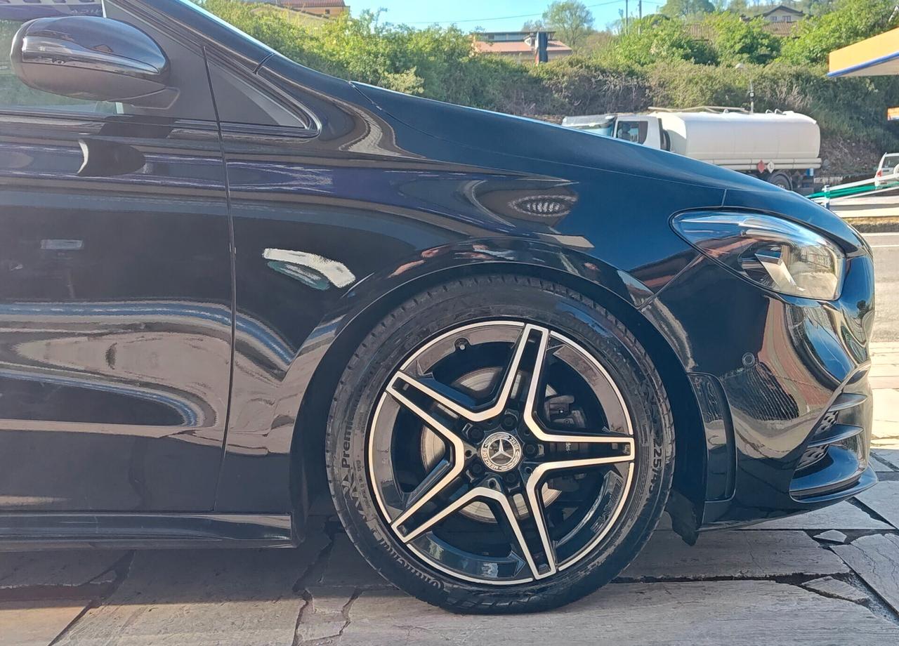 MERCEDES CLASSE B 200D 2.0 150 CV AMG LINE NIGHT EDIT.