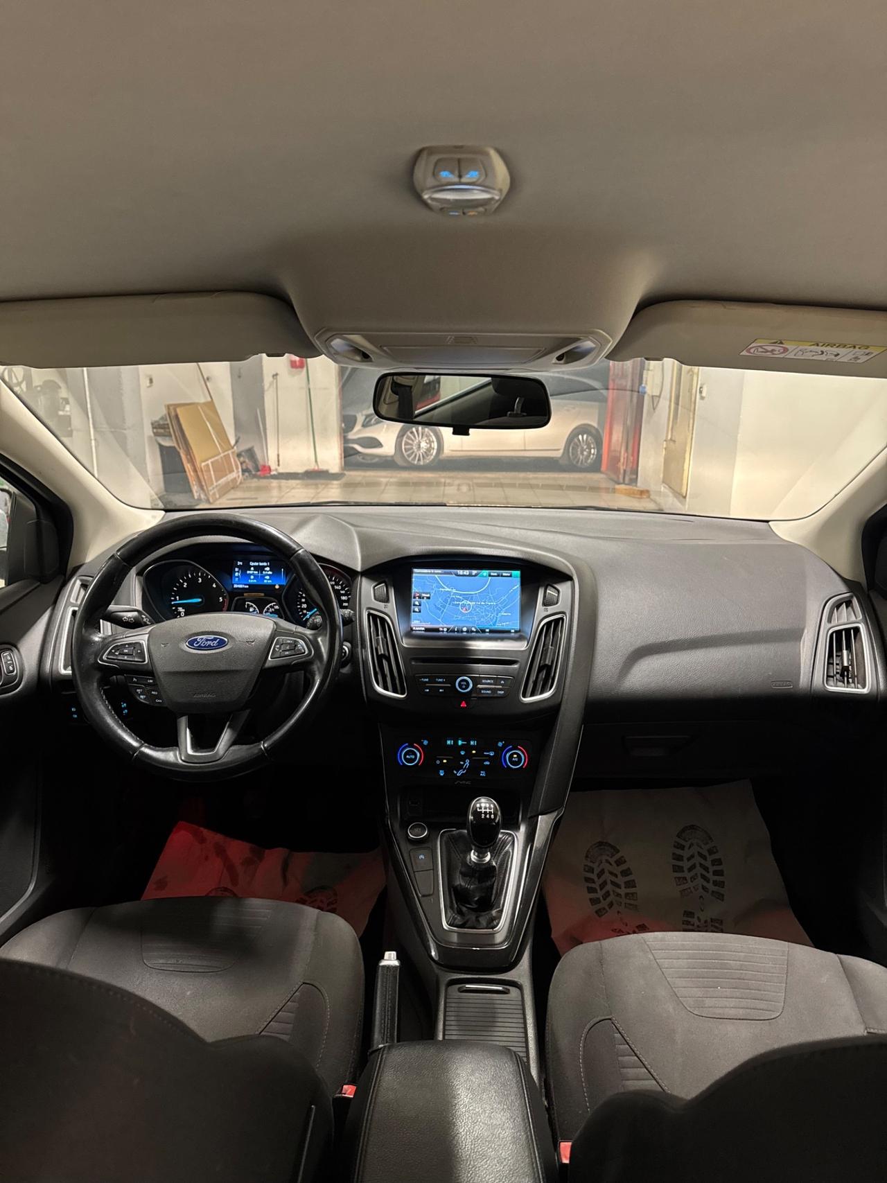 Ford Focus 1.5 TDCi 120 CV Start&Stop Powershift Titanium