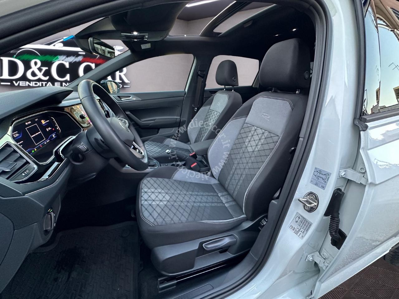 Volkswagen Taigo 1.0 tsi R-Line 115cv dsg MATRIX CAMERA TETTO