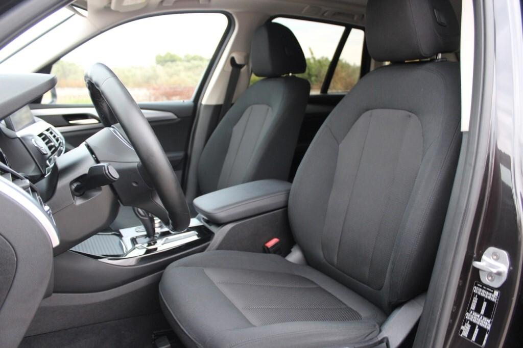 BMW X3 sdrive 18d 150CV *CARPLAY *VOLANTE-M