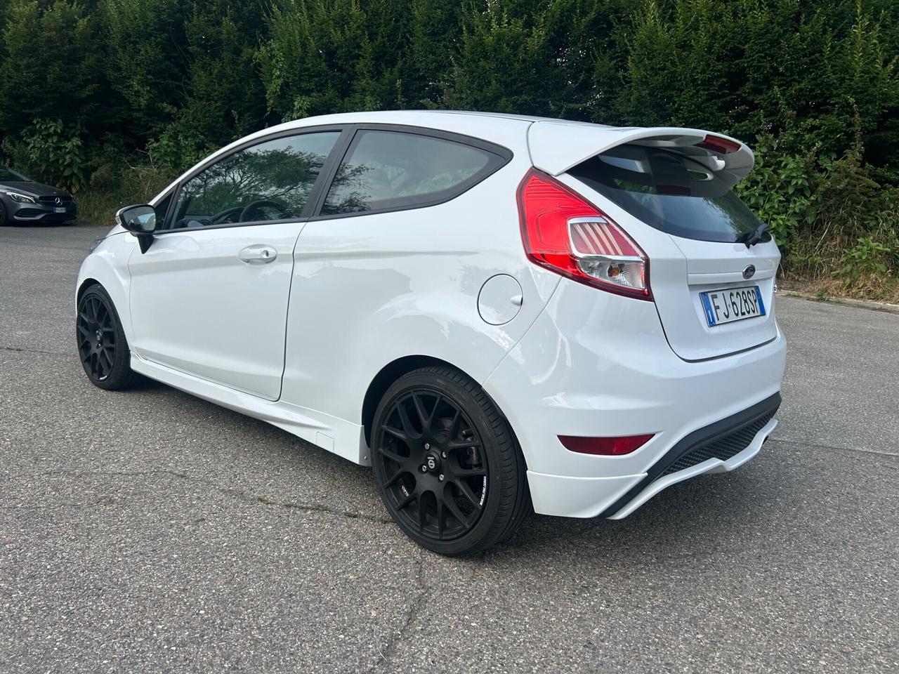 Ford Fiesta 1.6 182 CV 5 porte ST