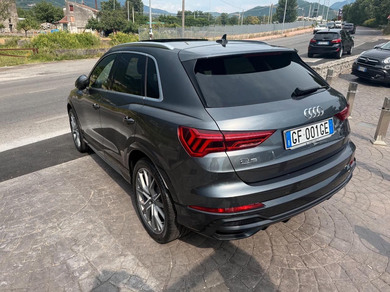 Audi Q3 45 TFSI e S tronic line edition